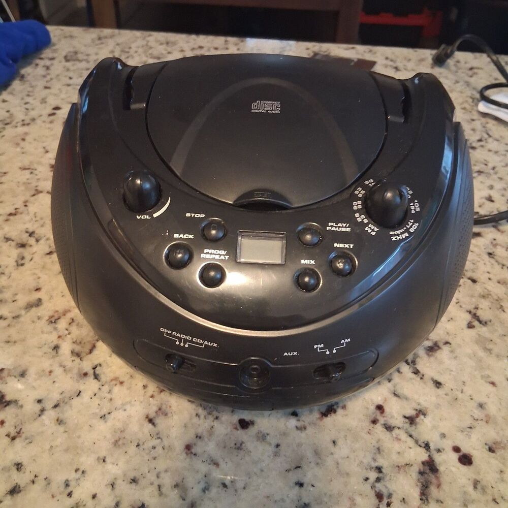 Onn ONA16AA005 Portable AM/FM CD Boombox Radio AUX Input Tested Works